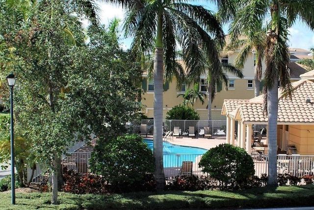 1826 Via Sofia, Boynton Beach, FL 33426
