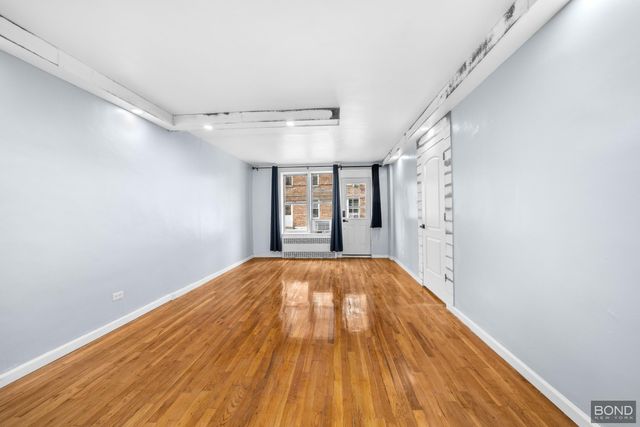 1350 E 5th St Apt 1H, New York City, NY 11230