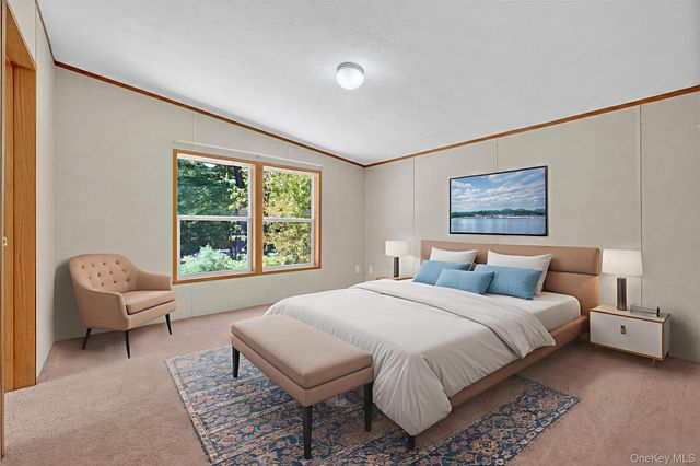 280 Fawn Walden Circle, Walden, NY 12586
