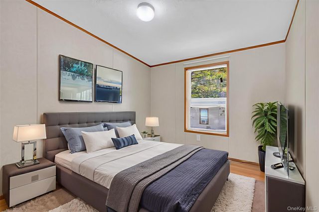 280 Fawn Walden Circle, Walden, NY 12586