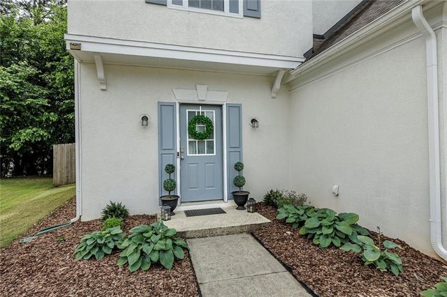 617 Lullingstone Drive SE, Marietta, GA 30067