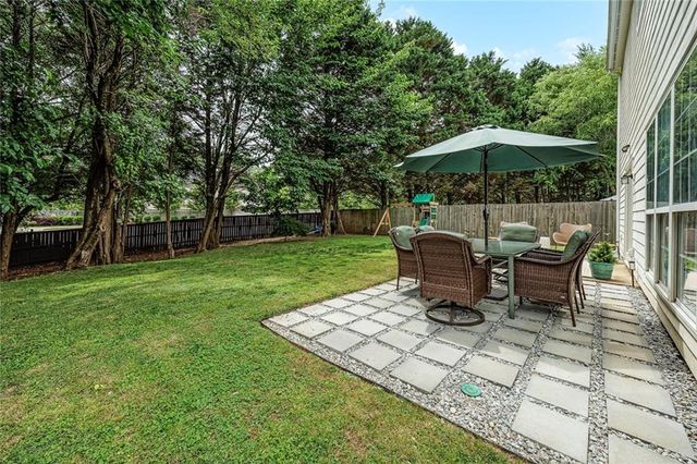 617 Lullingstone Drive SE, Marietta, GA 30067