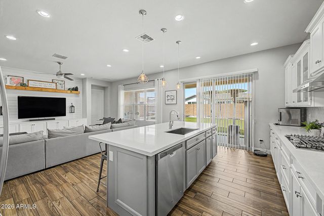 10728 E PALLADIUM Drive, Mesa, AZ 85212