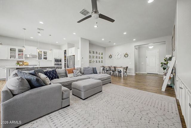 10728 E PALLADIUM Drive, Mesa, AZ 85212