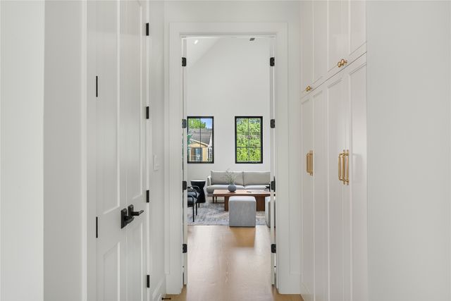 6924 Redstart Lane, Dallas, TX 75214