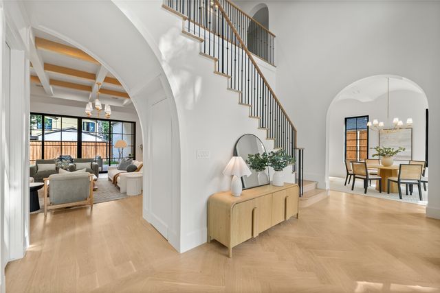 6924 Redstart Lane, Dallas, TX 75214