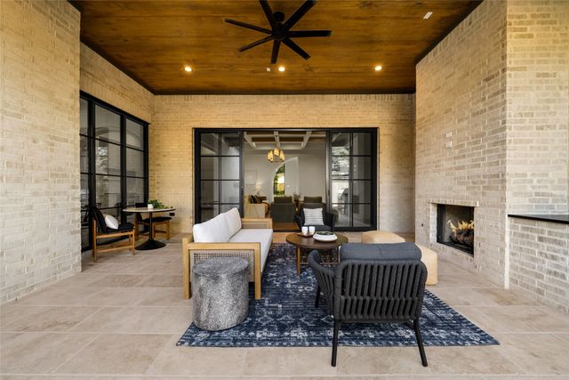6924 Redstart Lane, Dallas, TX 75214