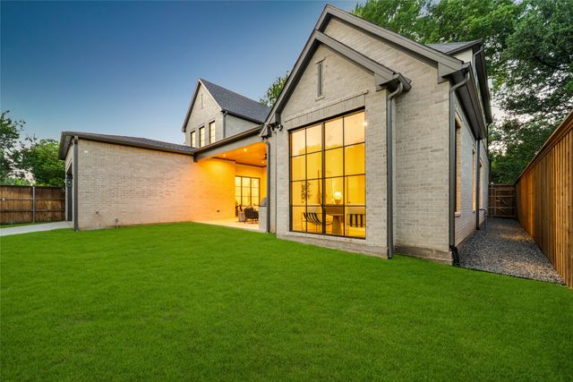 6924 Redstart Lane, Dallas, TX 75214