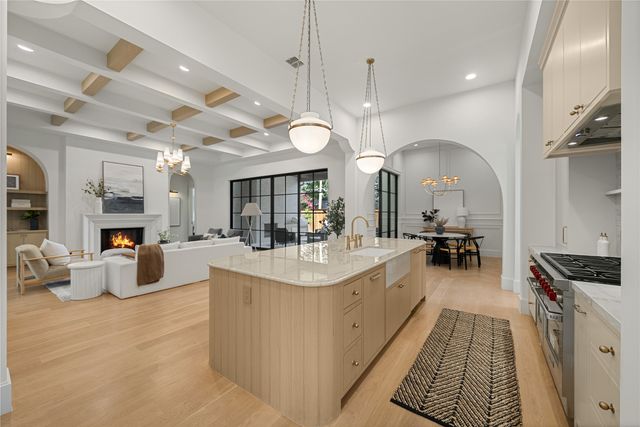 6924 Redstart Lane, Dallas, TX 75214