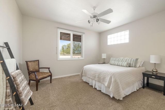 4141 W Camino Del Norte, Tucson, AZ 85742