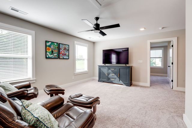 312 Jasmine Park, Hermitage, TN 37076