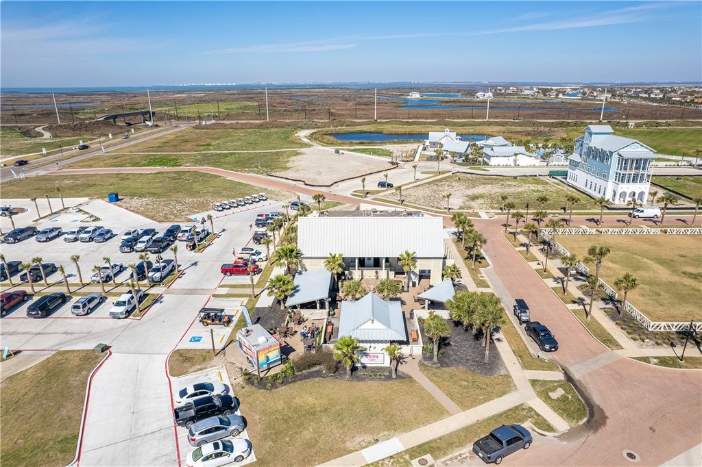 252 Sunset Ave, Port Aransas, TX 78373 — photo 2