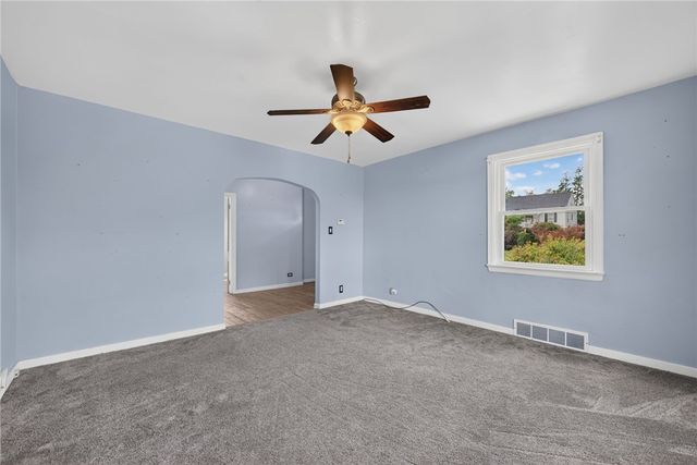 13 Washington Ave, North Irwin, PA 15642