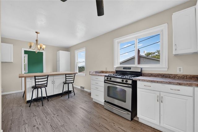 13 Washington Ave, North Irwin, PA 15642