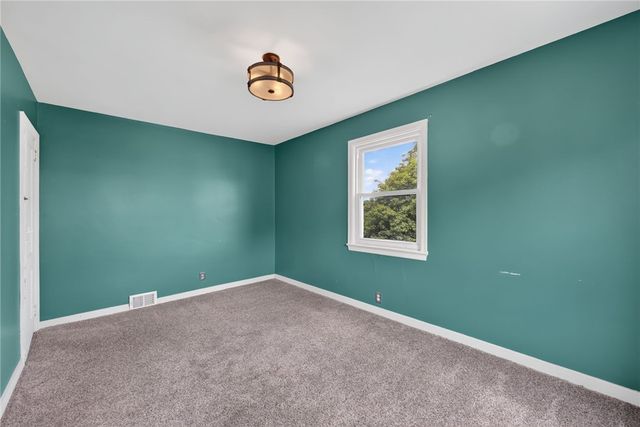 13 Washington Ave, North Irwin, PA 15642