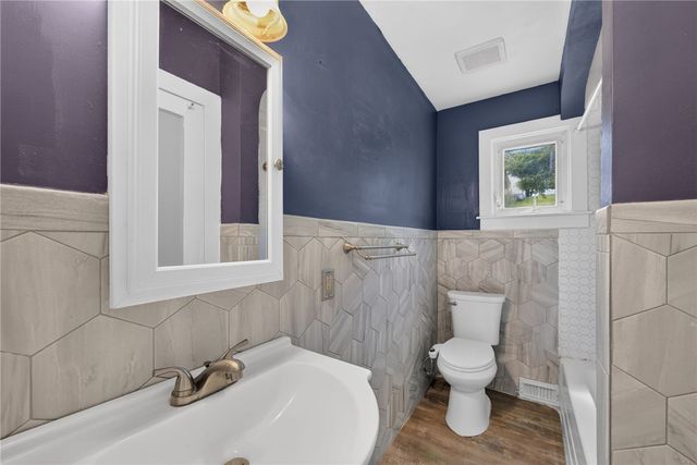13 Washington Ave, North Irwin, PA 15642