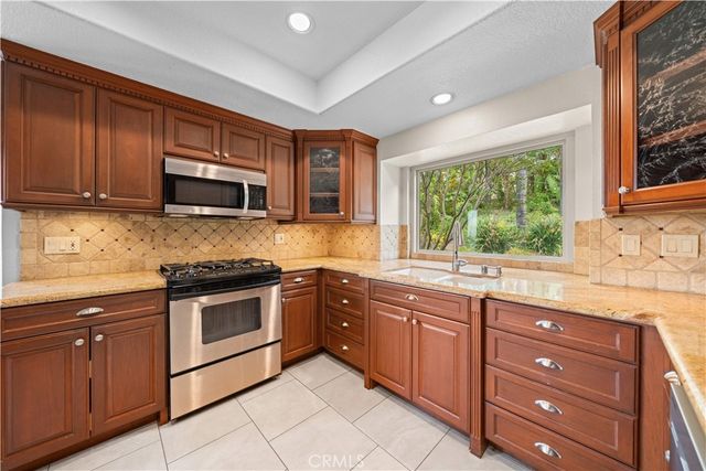 9522 Orange Street, Rancho Cucamonga, CA 91737