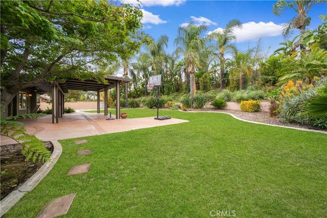 9522 Orange Street, Rancho Cucamonga, CA 91737