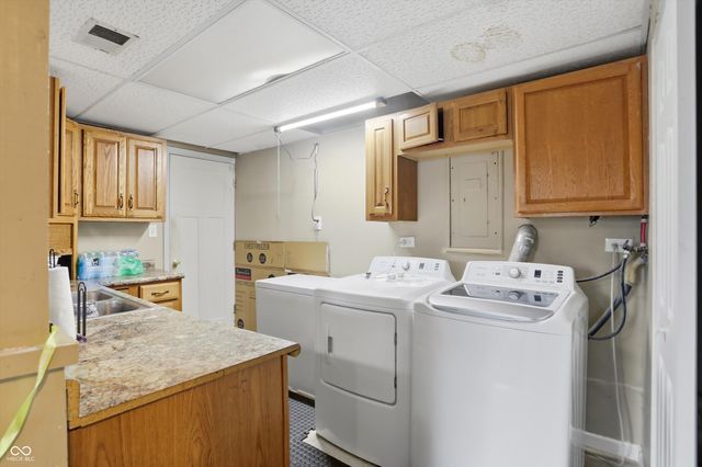 7706 Snowflake Drive, Indianapolis, IN 46227