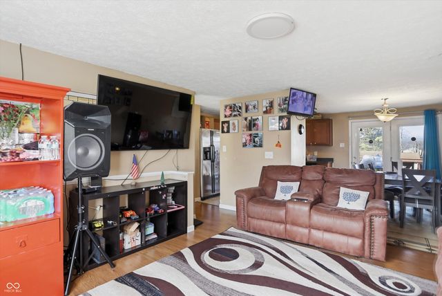 7706 Snowflake Drive, Indianapolis, IN 46227