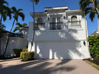 6493 Enclave Way, Boca Raton, FL 33496