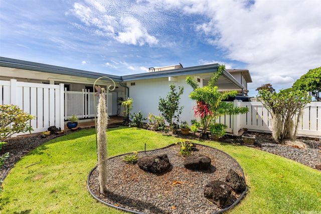 2073 Komo Mai Drive, Pearl City, HI 96782