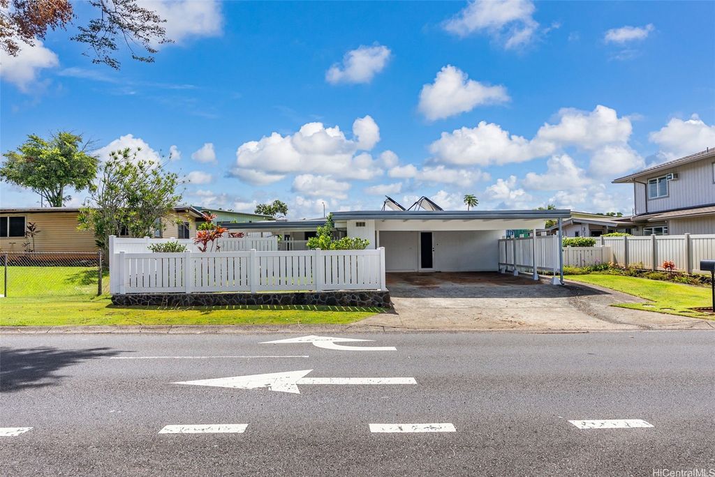 2073 Komo Mai Drive, Pearl City, HI 96782