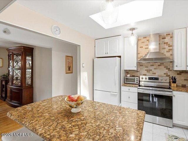 1944 Pine Meadow Avenue, Toms River, NJ 08753