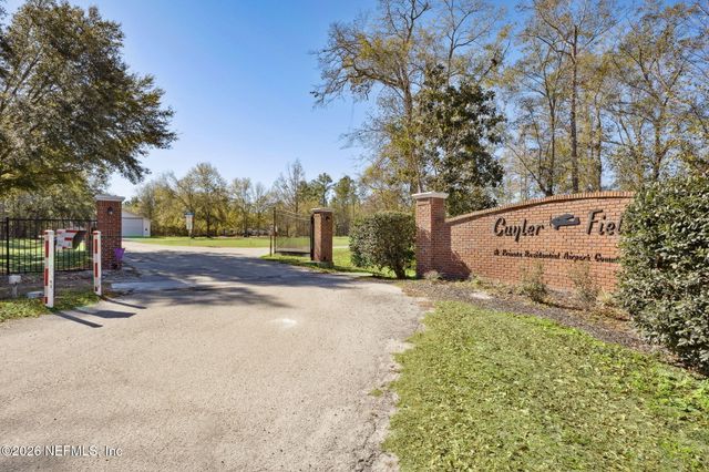 15779 MOHAWK Street, Glen St. Mary, FL 32040