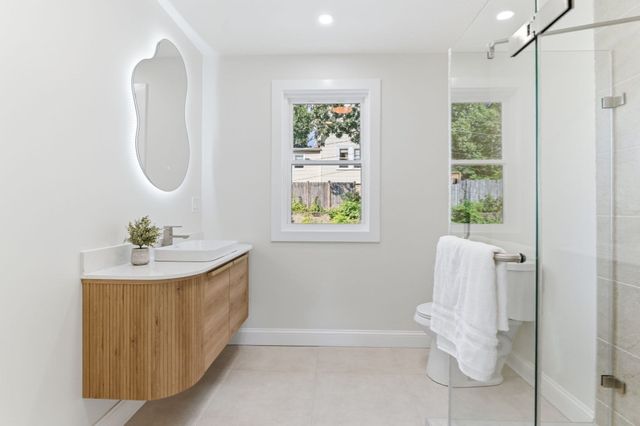 8 Guild St, Medford, MA 02155