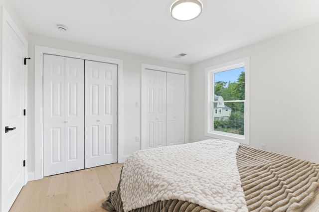 8 Guild St, Medford, MA 02155