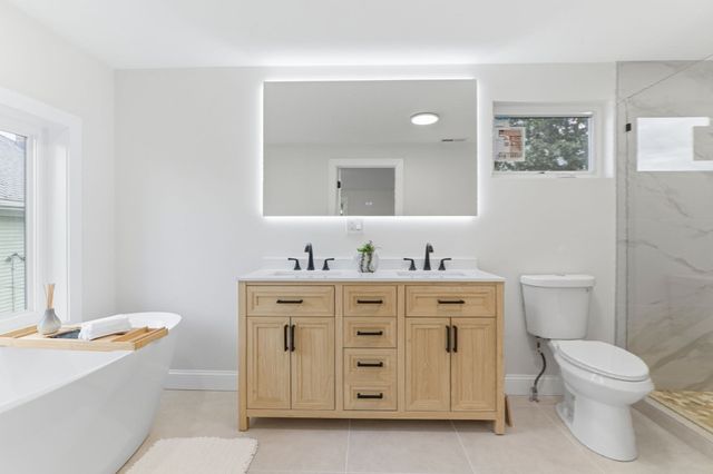 8 Guild St, Medford, MA 02155