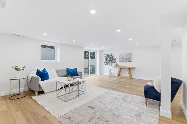 8 Guild St, Medford, MA 02155