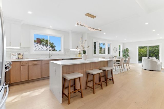 8 Guild St, Medford, MA 02155