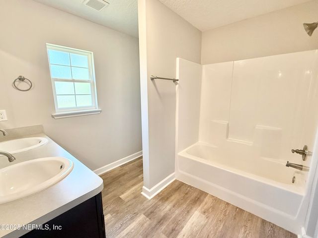 37142 ILLINOIS Street, Hilliard, FL 32046