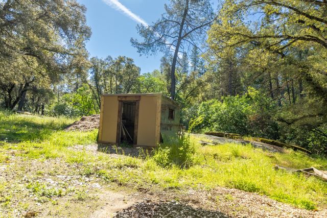 7220 Grizzly Flat Rd, Somerset, CA 95684