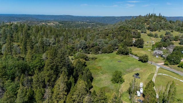 7220 Grizzly Flat Rd, Somerset, CA 95684
