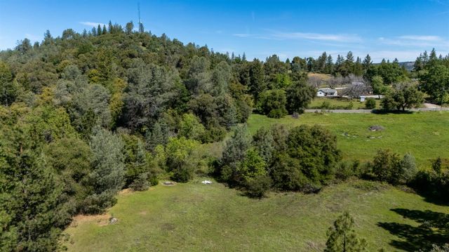 7220 Grizzly Flat Rd, Somerset, CA 95684