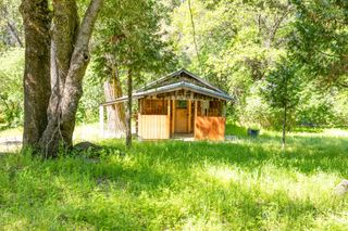7220 Grizzly Flat Rd, Somerset, CA 95684