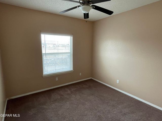 452 EMERALD PASS Avenue, Horizon City, TX 79928