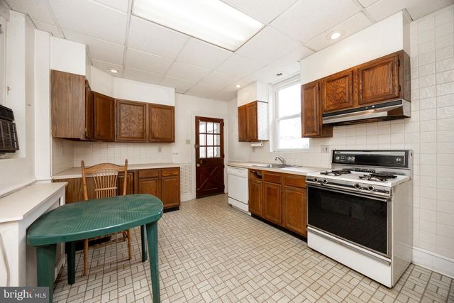 419 N SWARTHMORE AVE, Ridley Park, PA 19078