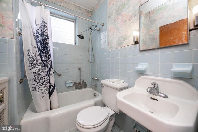 419 N SWARTHMORE AVE, Ridley Park, PA 19078