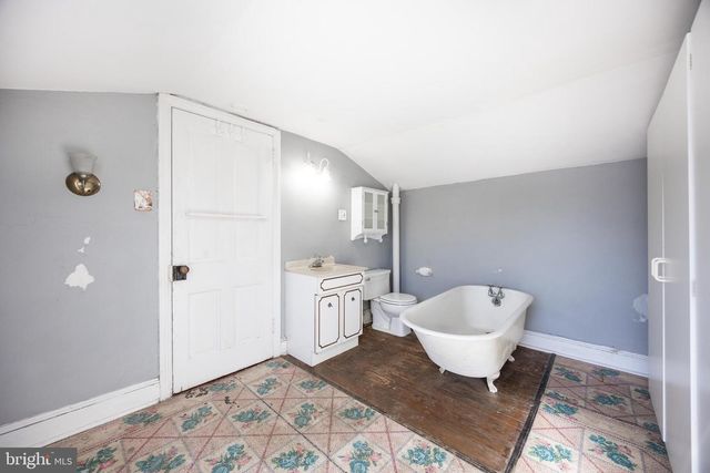 419 N SWARTHMORE AVE, Ridley Park, PA 19078