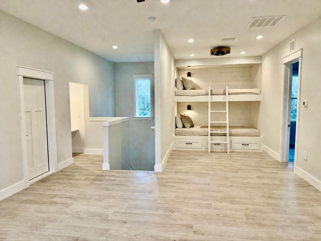 116 E Georgie Street, Point Washington, FL 32459
