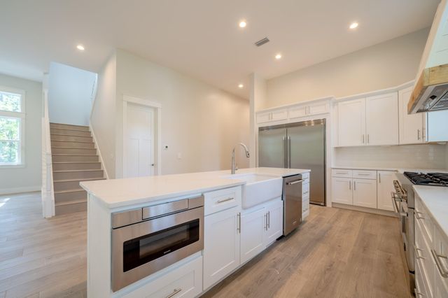 116 E Georgie Street, Point Washington, FL 32459