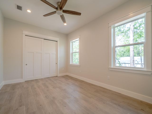 116 E Georgie Street, Point Washington, FL 32459