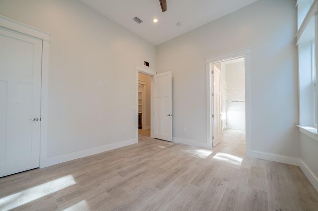 116 E Georgie Street, Point Washington, FL 32459