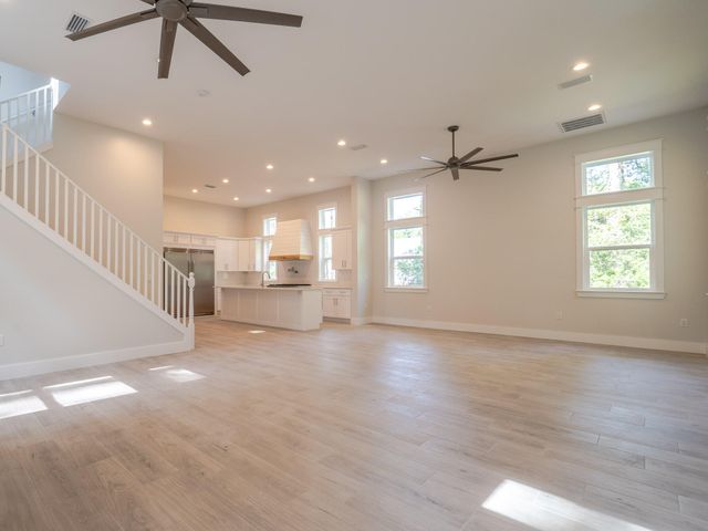 116 E Georgie Street, Point Washington, FL 32459