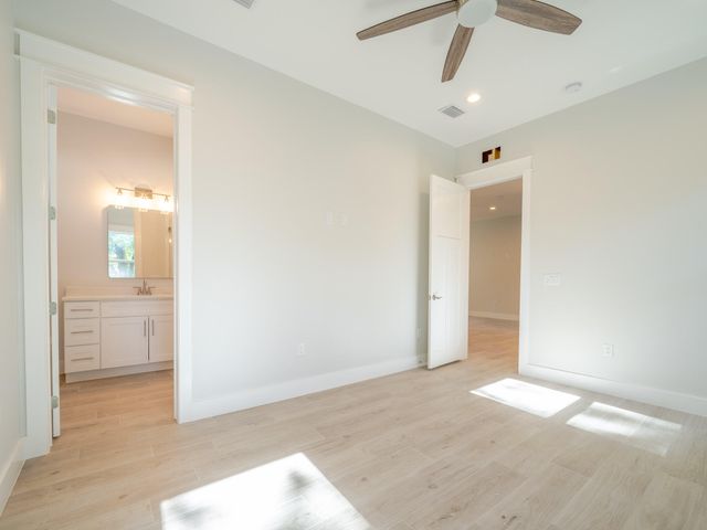 116 E Georgie Street, Point Washington, FL 32459
