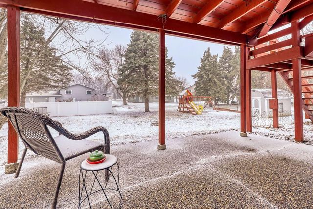 8015 Cooper Avenue, Inver Grove Heights, MN 55076